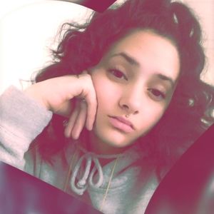 Meet your Posher, Yarielis